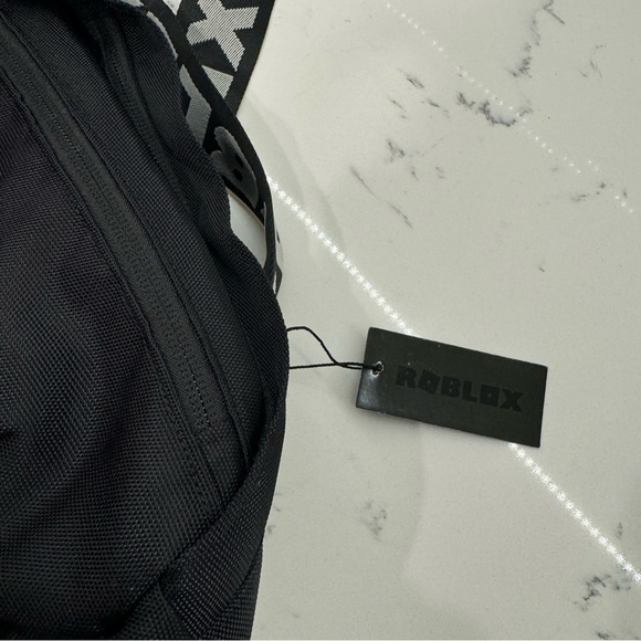 Roblox Adjustable Belt Bag - Picture 3 of 8
